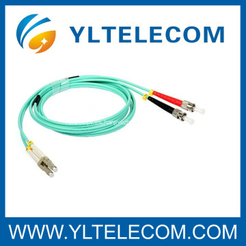 LC al cable de remiendo de fibra óptica con varios modos de funcionamiento OM3 de ST 10G para las comunicaciones de la red